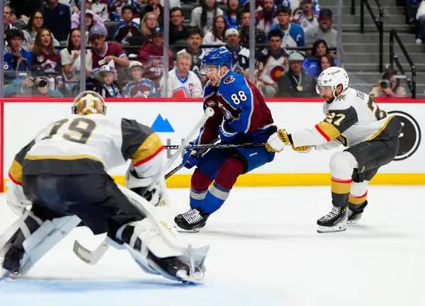 Vegas Golden Knights 💛 Colorado Avalanche