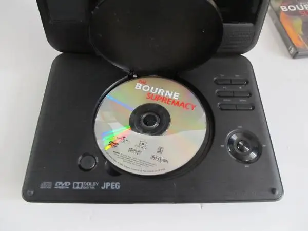 RCA PORTABLE DVD/CD PLAYER