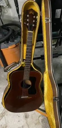 Guild D-25 Acoustic Guitar - 1980