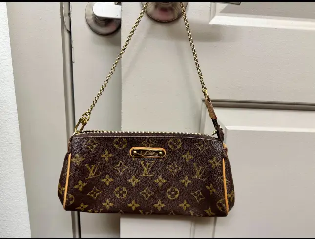 Authentic Louis Vuitton Eva Clutch