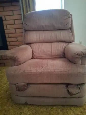 MAKE AN OFFER!! COMFORTABLE BEIGE RECLINER