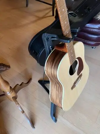 J45 Studio Walnut Acoustic Electric W.Body w/OHSC