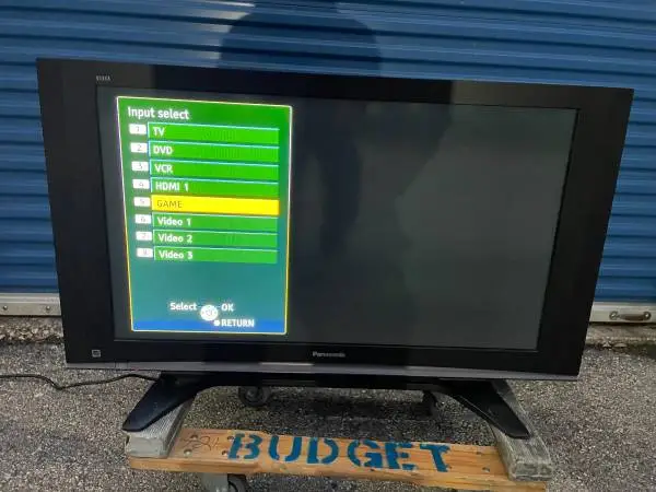 Panasonic Viera 42in 1080 HD Plasma TV -( need remote control )- Used
