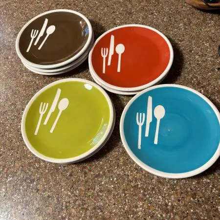 Set of 9 Curiosity Shoppe Small 6.5 Round Dessert/Appetizer Plates
