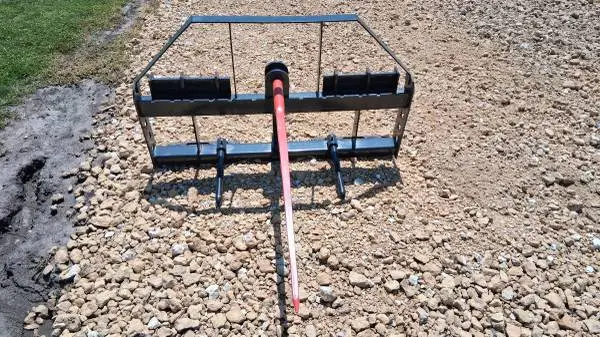 New bale spear