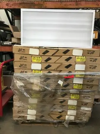 Fluorescent  4 bulb light fixtures New in box