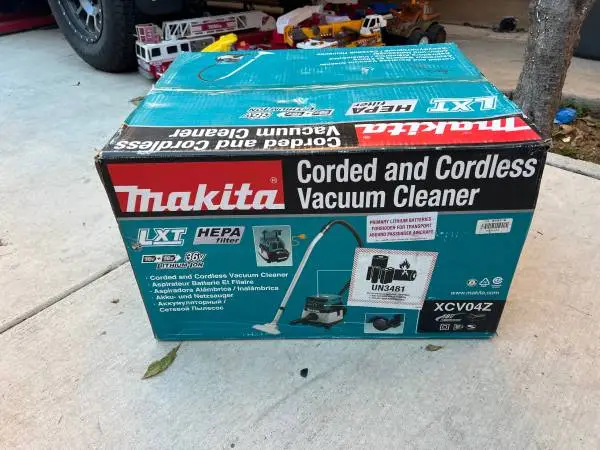 Makita vacuum 36v commercial