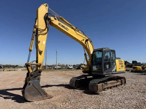 Kobelco 170 Excavator + Legal Load