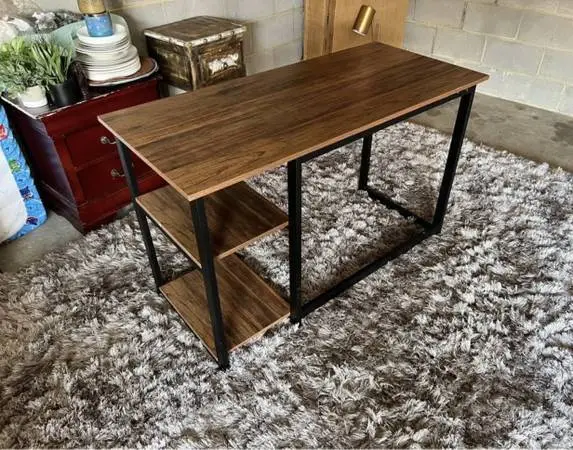USED Desk- TV stand- Table😊YOU pick it up Raleigh 27610