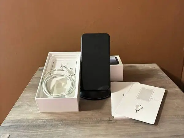 iPhone XR 64 GB