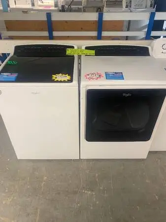 Whirlpool Cabrio Top Load Washer & 8.8 cu. ft. Natural Gas Dryer Set