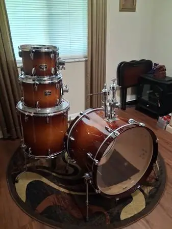 Yamaha Tour Custom (maple)