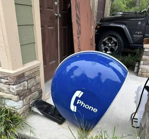Old phone booth wanted