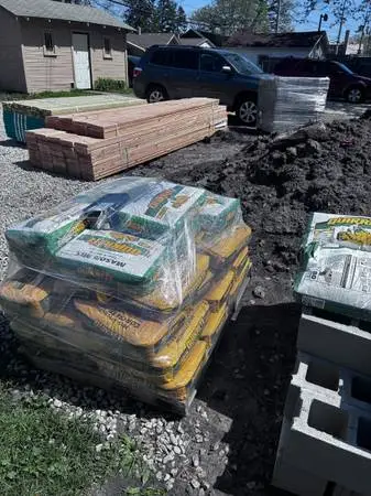 Deck builder/specialist