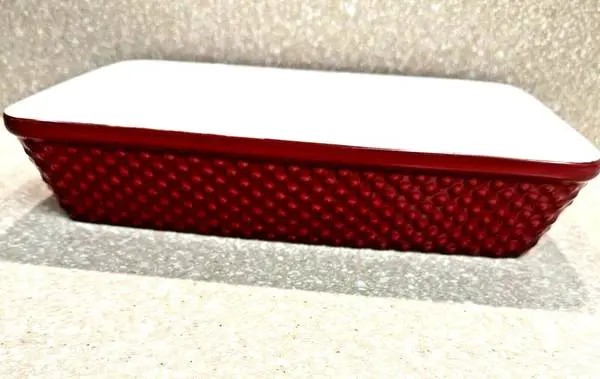 BIA Cordon Bleu textured red and white OVAL Casserole Dish New