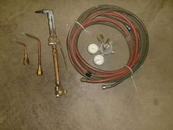 large Victor Oxygen and Acetylene torch and hose