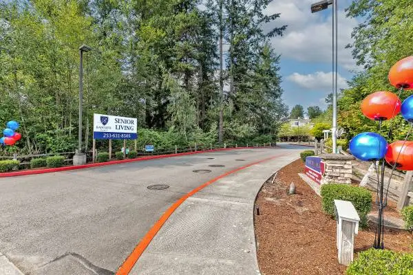 Free Meals, Free Utilities, Recreation Room, Cable Ready