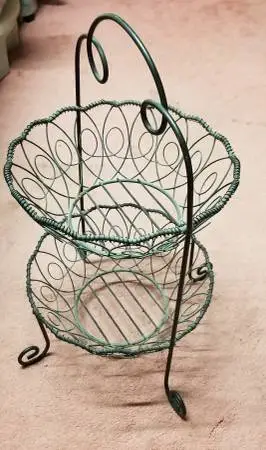 Wrought Iron 2-Tier Fruit Basket: Looping Wire Design, Scalloped Edge