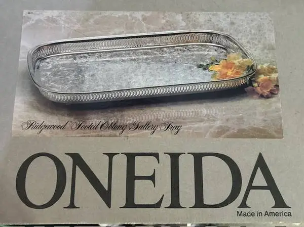 Oneida Ridgewood Footed Oblong Gallery Tray Etched 19.75 8 20