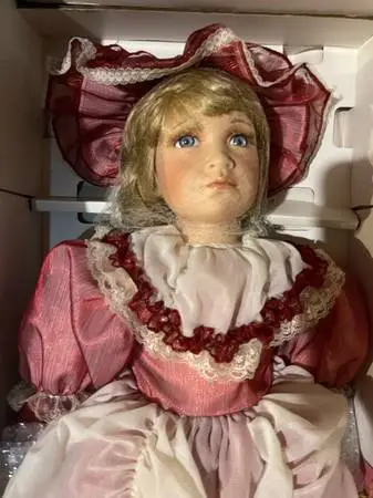 Porcelain dolls from 1996