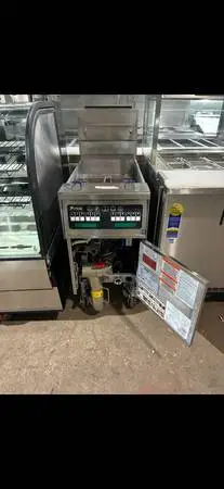 Pitco fryer with filter  Restaurant equipment