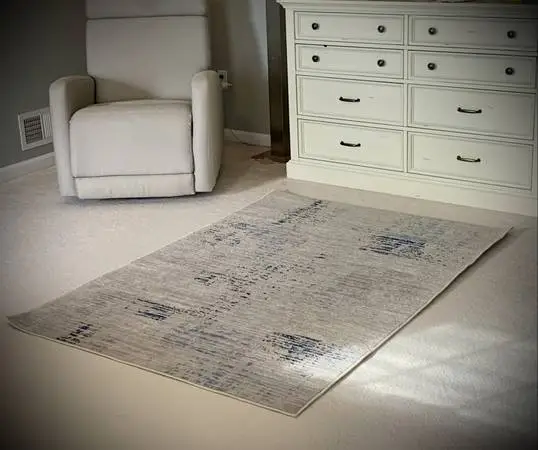 Melrose Lorenzo 4 x 5 Loomed Gray/Blue Indoor Abstract Rug