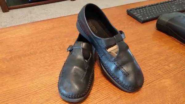 Dexter Womens Size 10 Leather Loafer