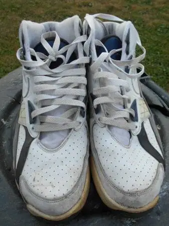 Pair of Pre-Owned NIKE AIR mens size 13 sneakers
