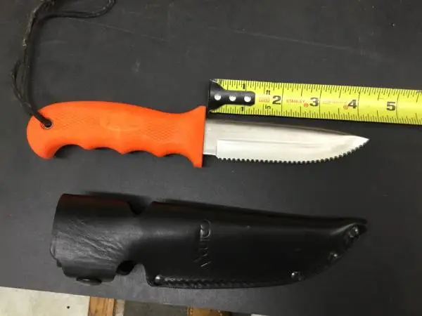 New Cutco Hunting Knife-Lifetime Factory Sharpening +Wyoming Skinner