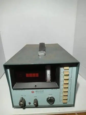 RF MILLIVOLTMETER MILLIVAC MV-723B