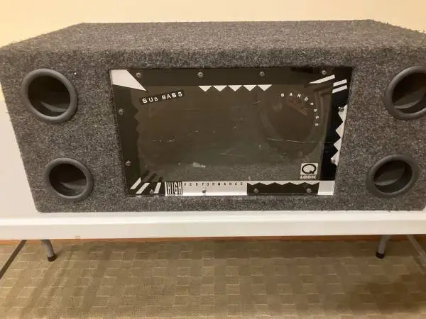 Q Logic Band Pass Sub Bass