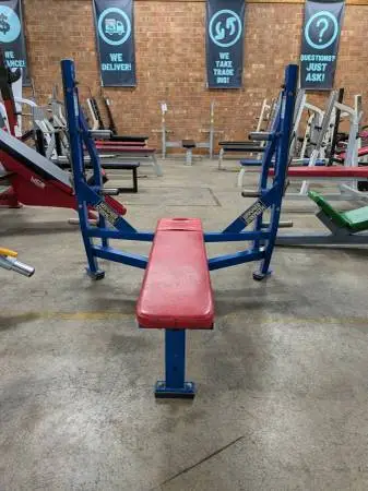 Hammer Strength Olympic Flat Bench - Used