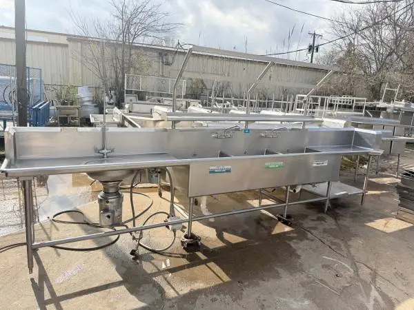 207 Inch Three Compartment Sink