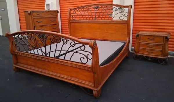 King size bedroom set with boxspring