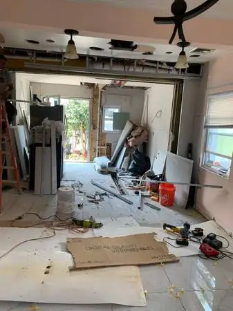 RENOVATIONS-FLOORING -PAINTINGS-WOOD FLOOR-BATHROOM-KITCHEN.(5Bor+LI.)