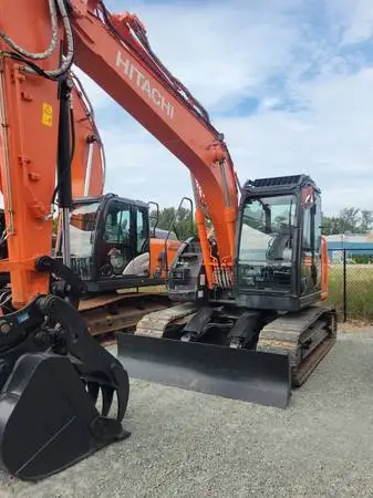 2019 HITACHI ZX135US-6 excavator - HYDRAULIC PIN GRABBER & THUMB