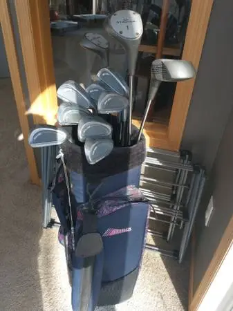 Golf Clubs - Complete Set with Bag - Excellent Condition!