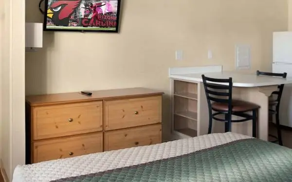 Utilities Included, Microwave, Parking Included