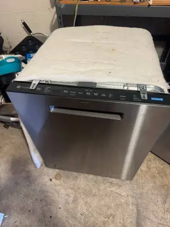 BRAND New GE dishwasher stainless steel