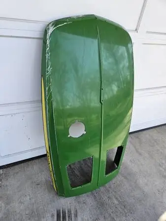Hood for JDeere 3R series compact utility tractor