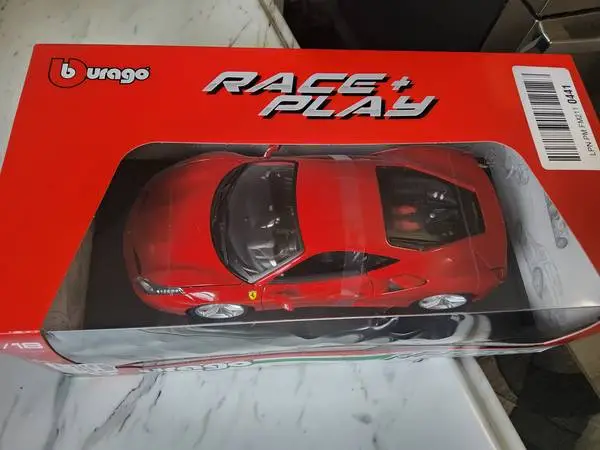 Burago 1/18 scale 488 GTB Die-cast New