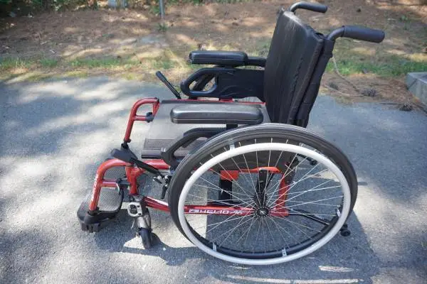 Helio A6 Lightweight Folding Wheelchair Exc. Cond. Red