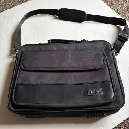 NEW! Targus Black Canvas Laptop Bag/Briefcase with Shoulder Strap