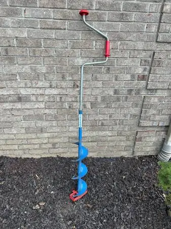 FENCE / ICE POST DIGGER $15