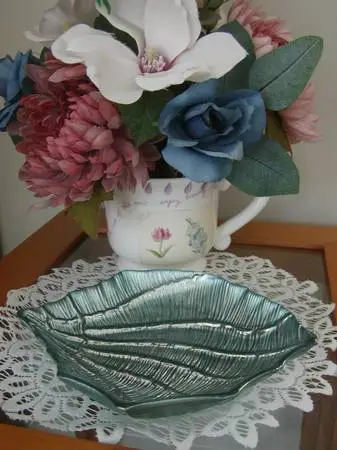 Sea Shell Art Glass Dish