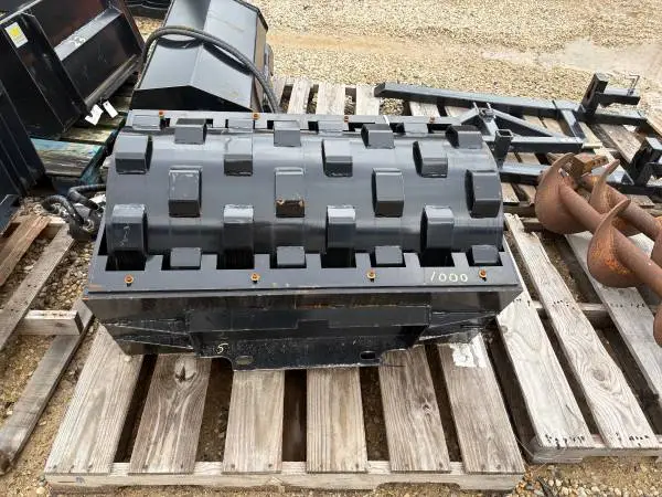 Skid steer and mini skid steer compactor