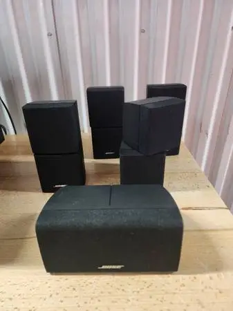 4 Bose Double Cube Speakers w/ Center Channel