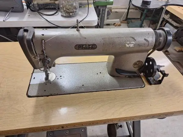 PAFF 463-34-1 - 900 AS. Industrial sewing Machine