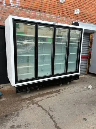 4 door freezer  Restaurant equipment