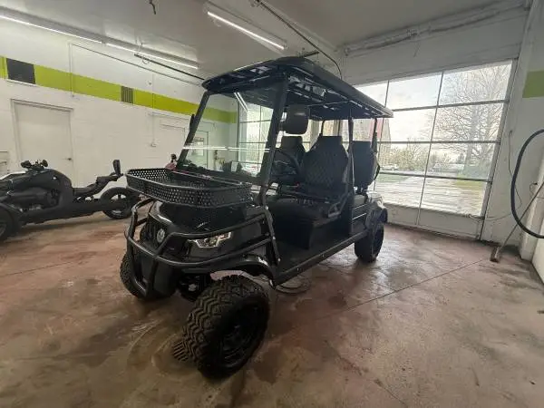 2022 EPIC E40FL GOLF CART